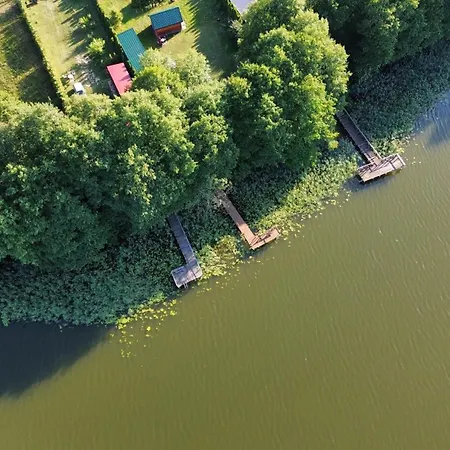 Zakatek Nad Jeziorem Ostrów