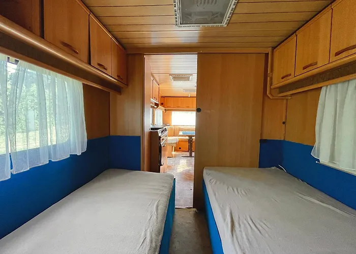 Zakatek Nad Jeziorem مكان تخييم